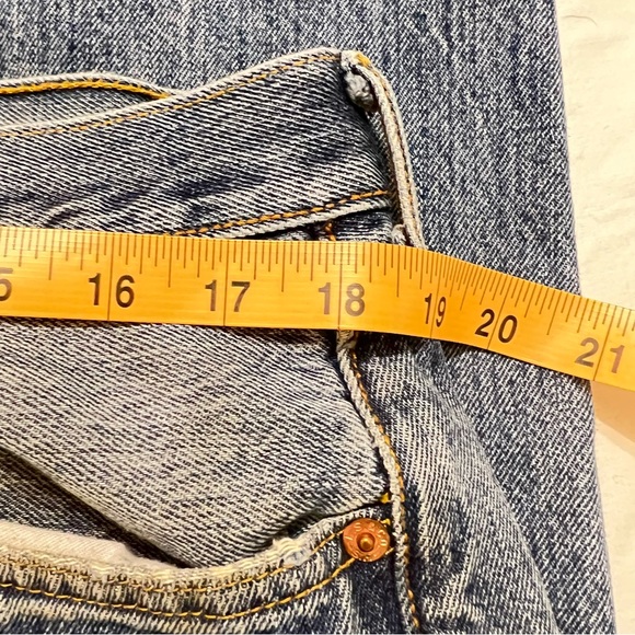 Levi's 501 button fly 100% cotton straight leg jeans 36/32 - Picture 5 of 16